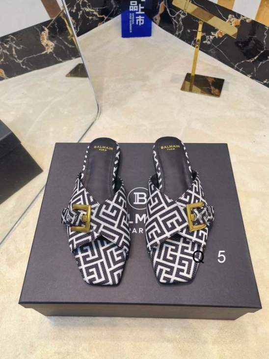 Picture of Balmain Slippers _SKUBalmainsz35-40F08013355